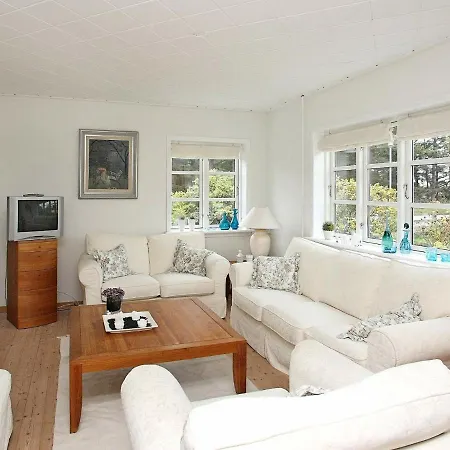 5 Person In Skagen-by Traum * Skagen