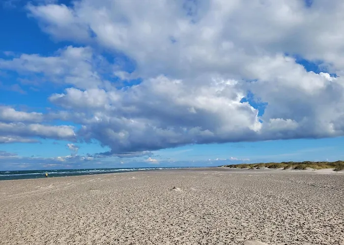 5 Person In Skagen-by Traum
